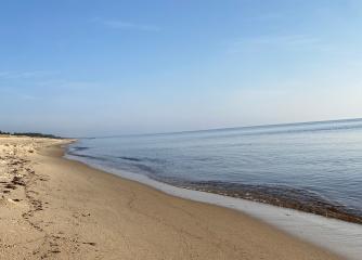 Sandstrand vid havet